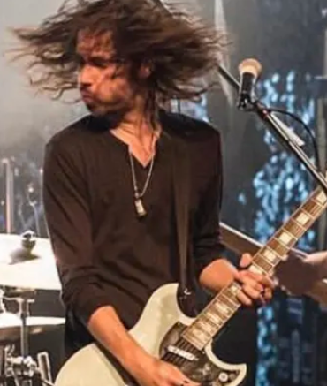 Kemble Walters - Bassist, Chevelle; Vocals/Guitar, Aeges Band